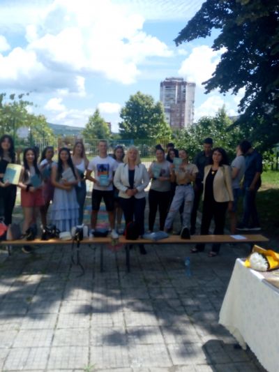 Връчване на дипломите на 12 клас 6