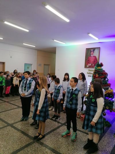 Грейна Коледното дърво в СУ Никола Войводов 6