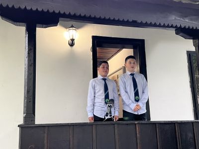 Ученици от СУ Никола Войводов изнесоха рецитал с възрожденска поезия в Къщата музей с името на техния патрон 4