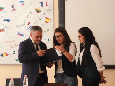 Училище посланик на Европейския парламент 7