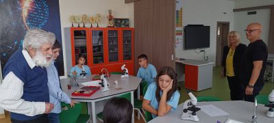 Съвременни будители в нашето училище. 3