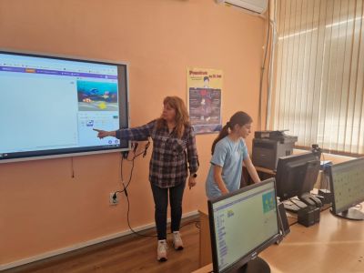 Големите учат малките на Скрач 4