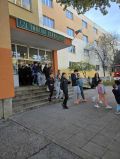 Ученици показаха бърза реакция при учебна евакуация - СУ Никола Войводов - Враца