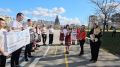Учениците от 12 клас поканиха  директорка си на своя бала  - СУ Никола Войводов - Враца