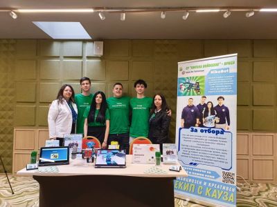 Отлично представяне на учениците в Solve for Tomorrow 3