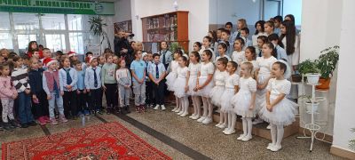 Благотворителен коледен базар 2024 - СУ Никола Войводов - Враца