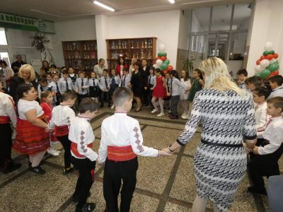 1 - СУ Никола Войводов - Враца